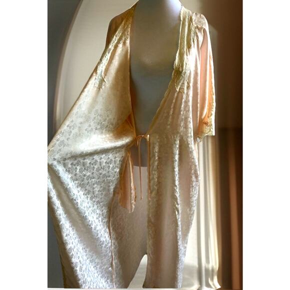 VTG 50s CHRISTIAN DIOR House Coat Robe Peach Floral Hollywood Glam USA RARE